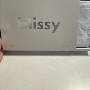 Blissy Silver Pillowcase